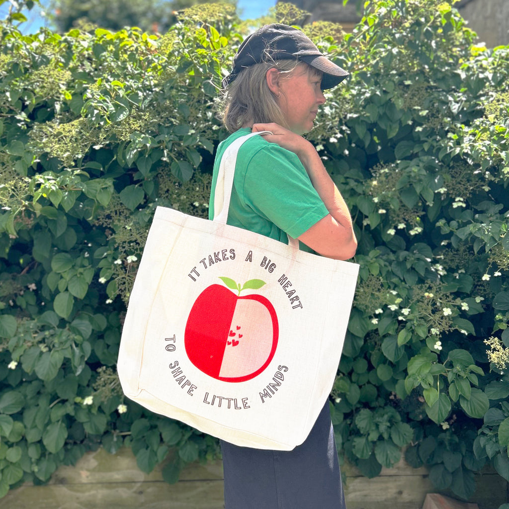 “It Takes a Big Heart to Shape Little Minds” Teacher Tote Bag